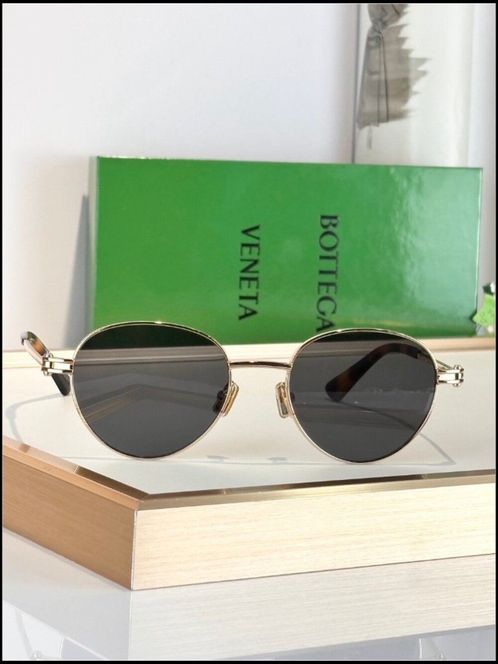 Bottega Veneta Gold Round Aviator Sunnies